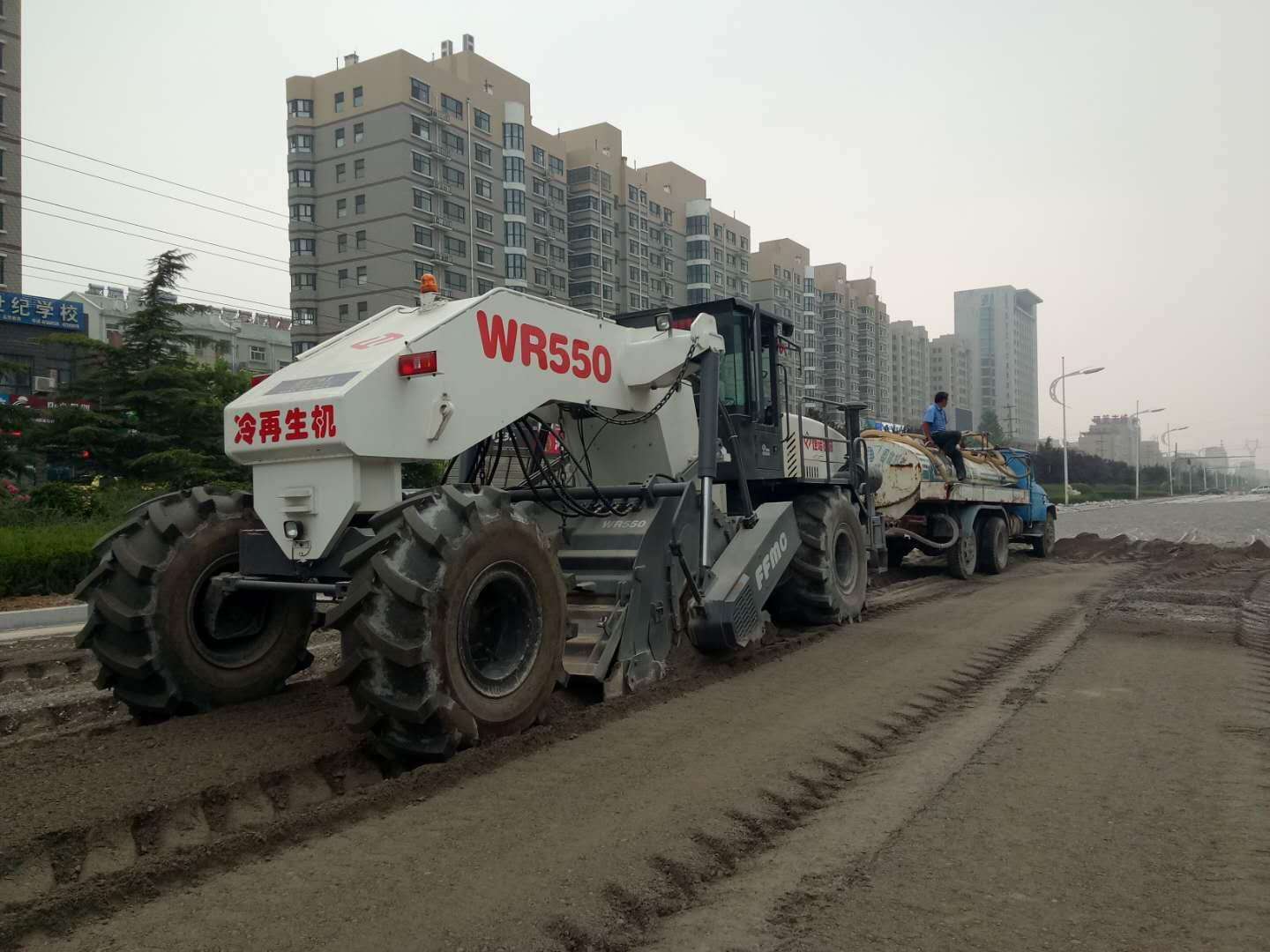 冷再生機(jī)水穩(wěn)層施工要注意什么？